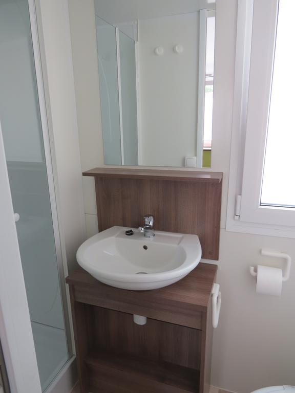 Camping Mia Bungalow & Mobile Home Biograd Na Moru Room photo
